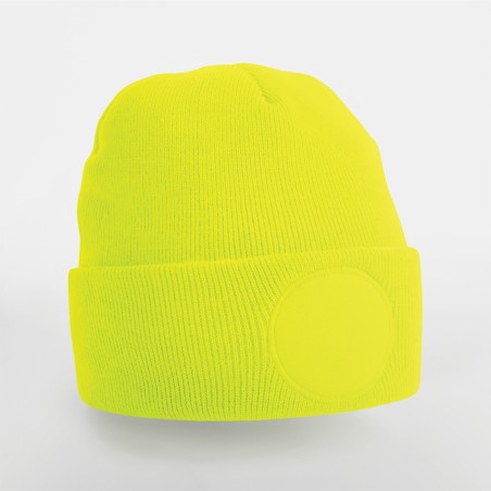 Gorro con parche redondo