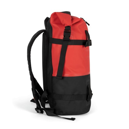 Mochila impermeable con correas de compresión