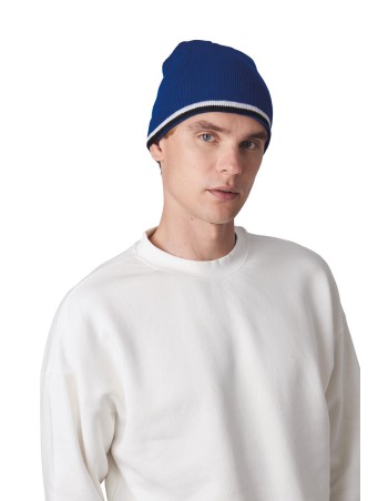Beanie with contrasttwo-tone band