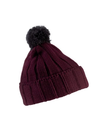 Gorro con pompón y dobladillo 2