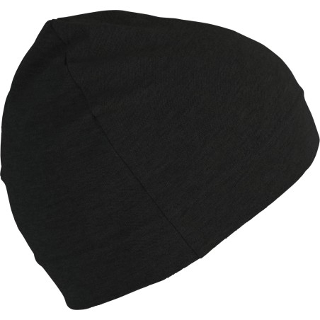 Sporty fitted beanie