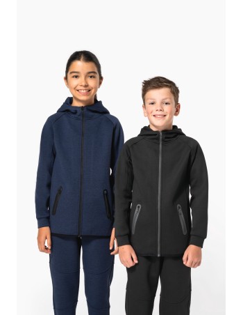 Chaqueta con capucha performance infantil