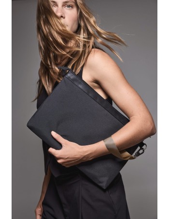 KIALMA by K-loop tablet/document padded holder 2