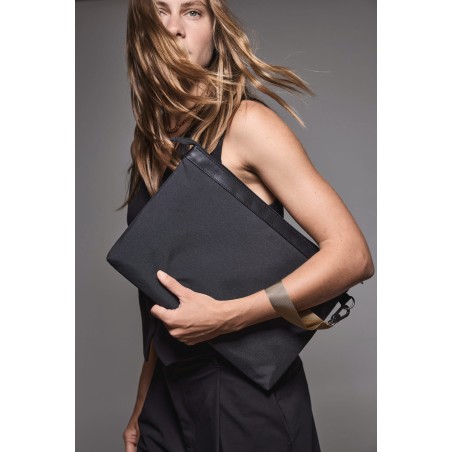 KIALMA by K-loop tablet/document padded holder