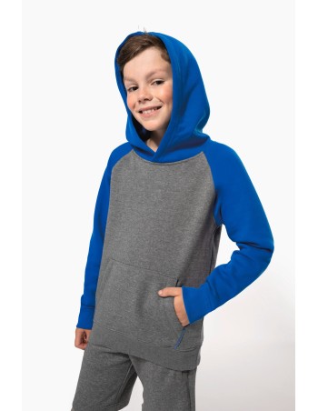 Sudadera bicolor con capucha para niños
