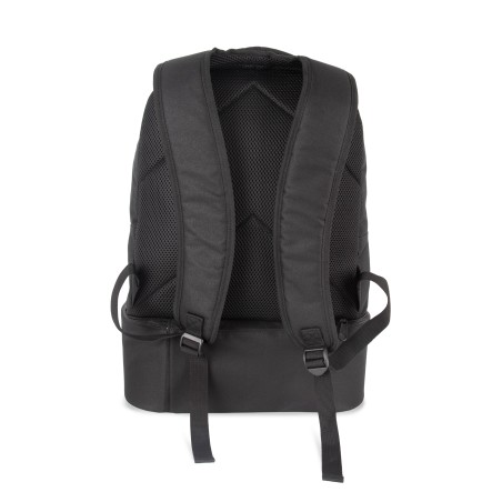 Sports bag with semirigid bottom
