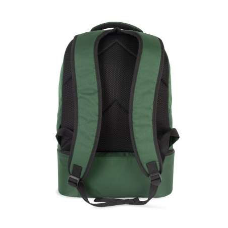Sports bag with semirigid bottom