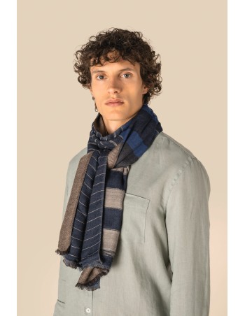 Unisex reversible scarf