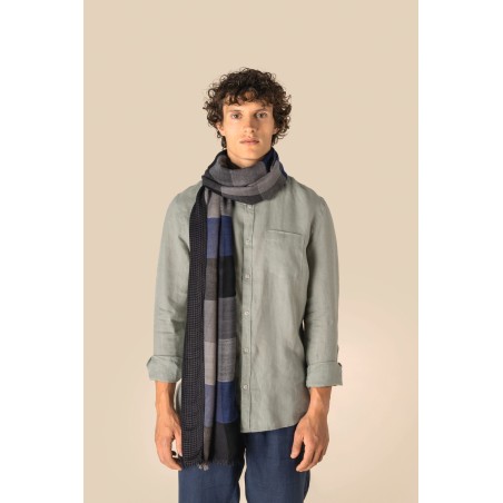 Unisex reversible scarf