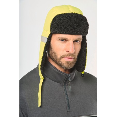 Gorra acolchada con orejeras