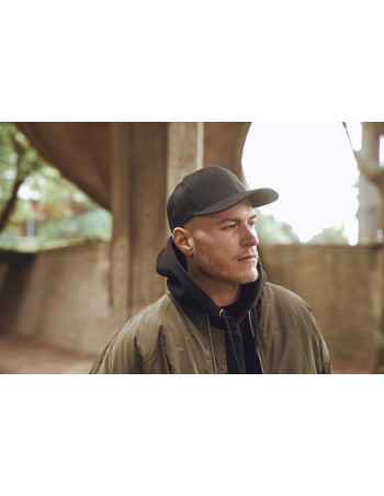 Retro trucker cap