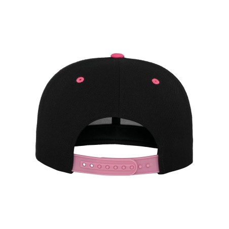 Classic two-tone snapback cap