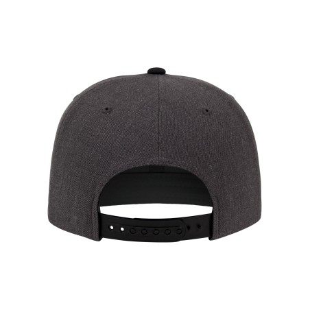 Classic two-tone snapback cap
