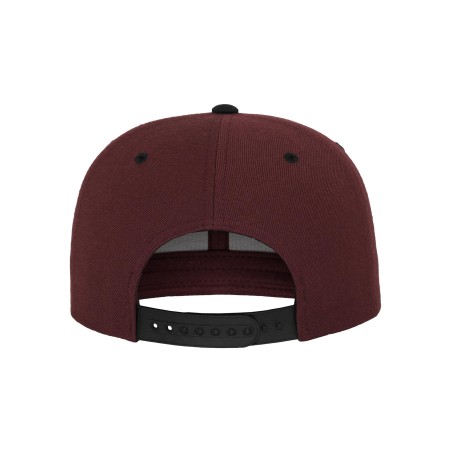 Classic two-tone snapback cap