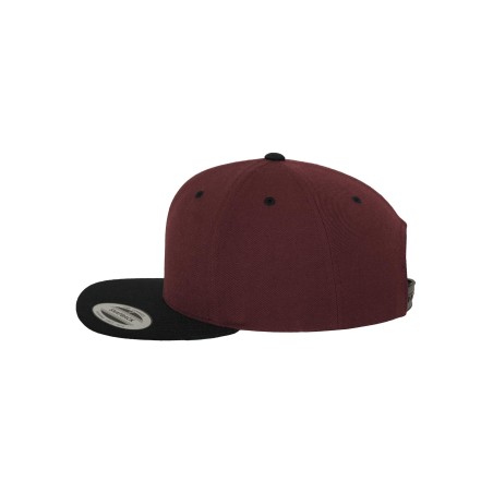 Classic two-tone snapback cap