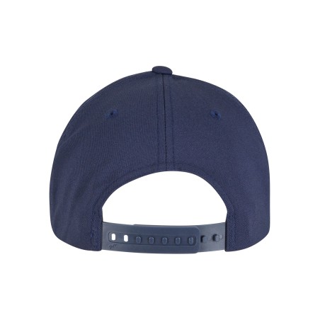 Adjustable snapback cap