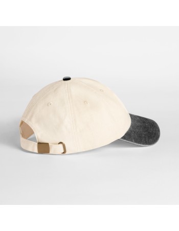 Gorra vintage compacta con visera en contraste